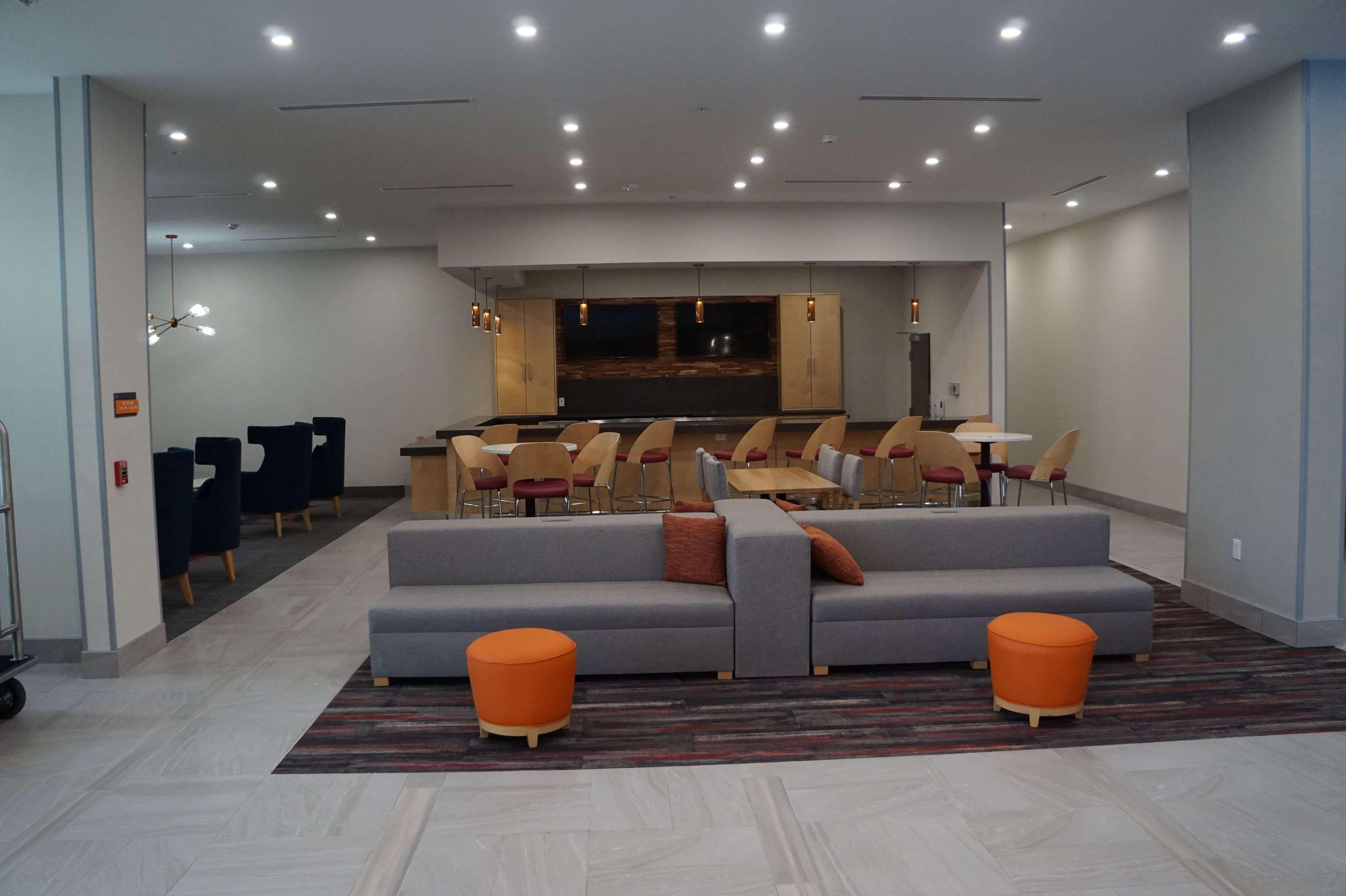 La Quinta Inn&Suites by Wyndham Lewisville Extérieur photo