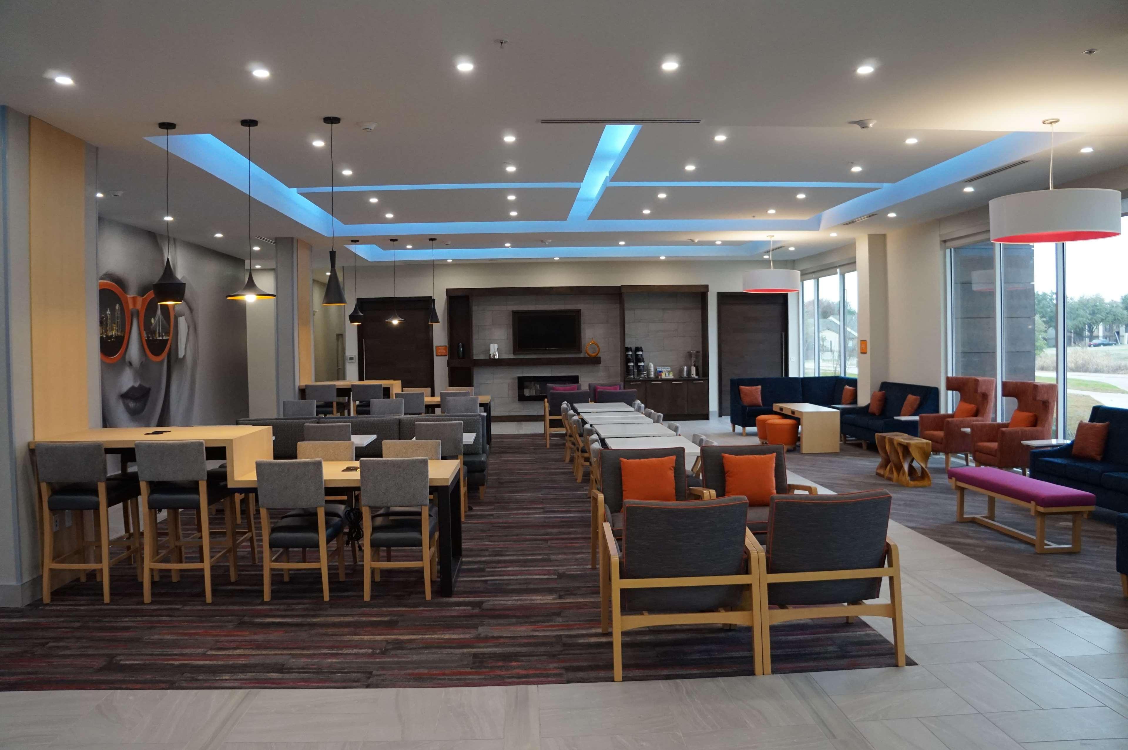 La Quinta Inn&Suites by Wyndham Lewisville Extérieur photo