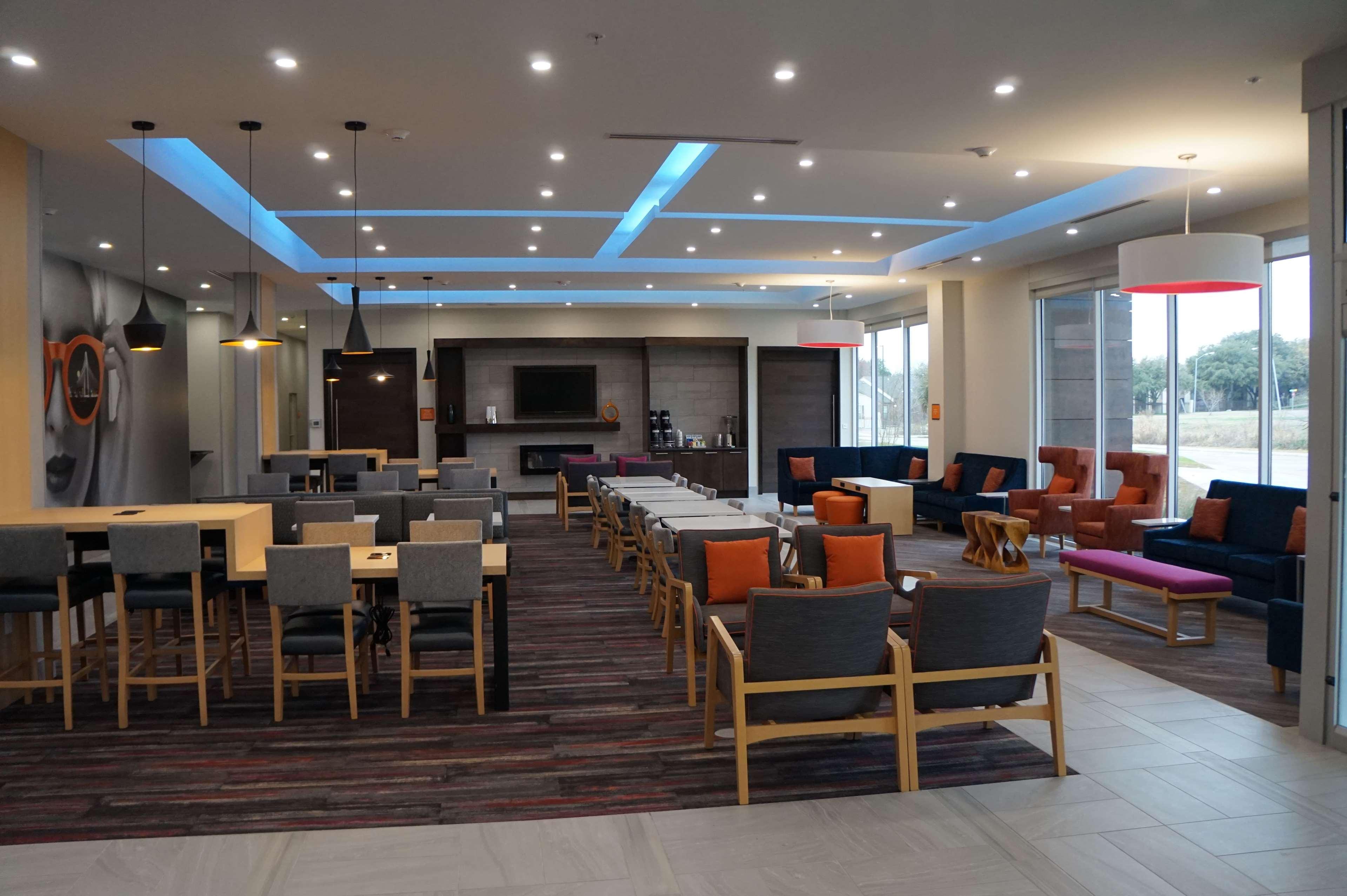 La Quinta Inn&Suites by Wyndham Lewisville Extérieur photo