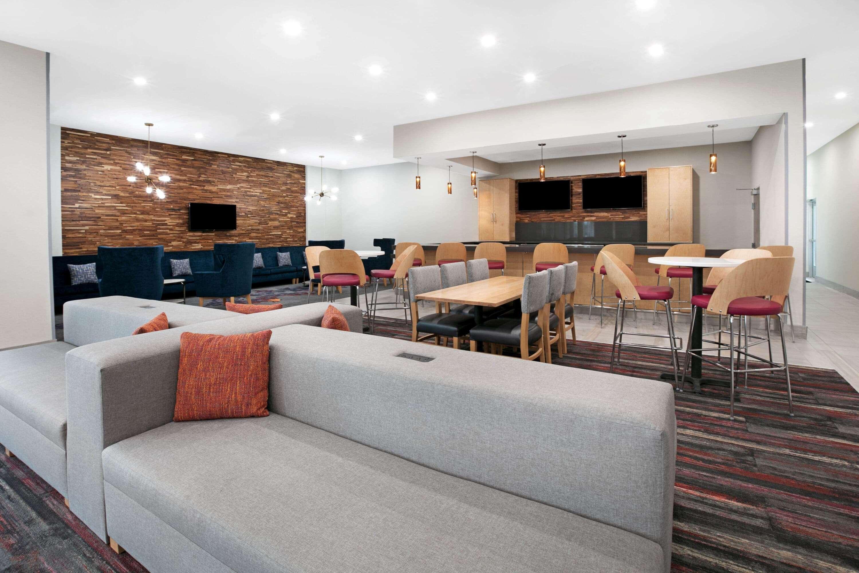 La Quinta Inn&Suites by Wyndham Lewisville Extérieur photo