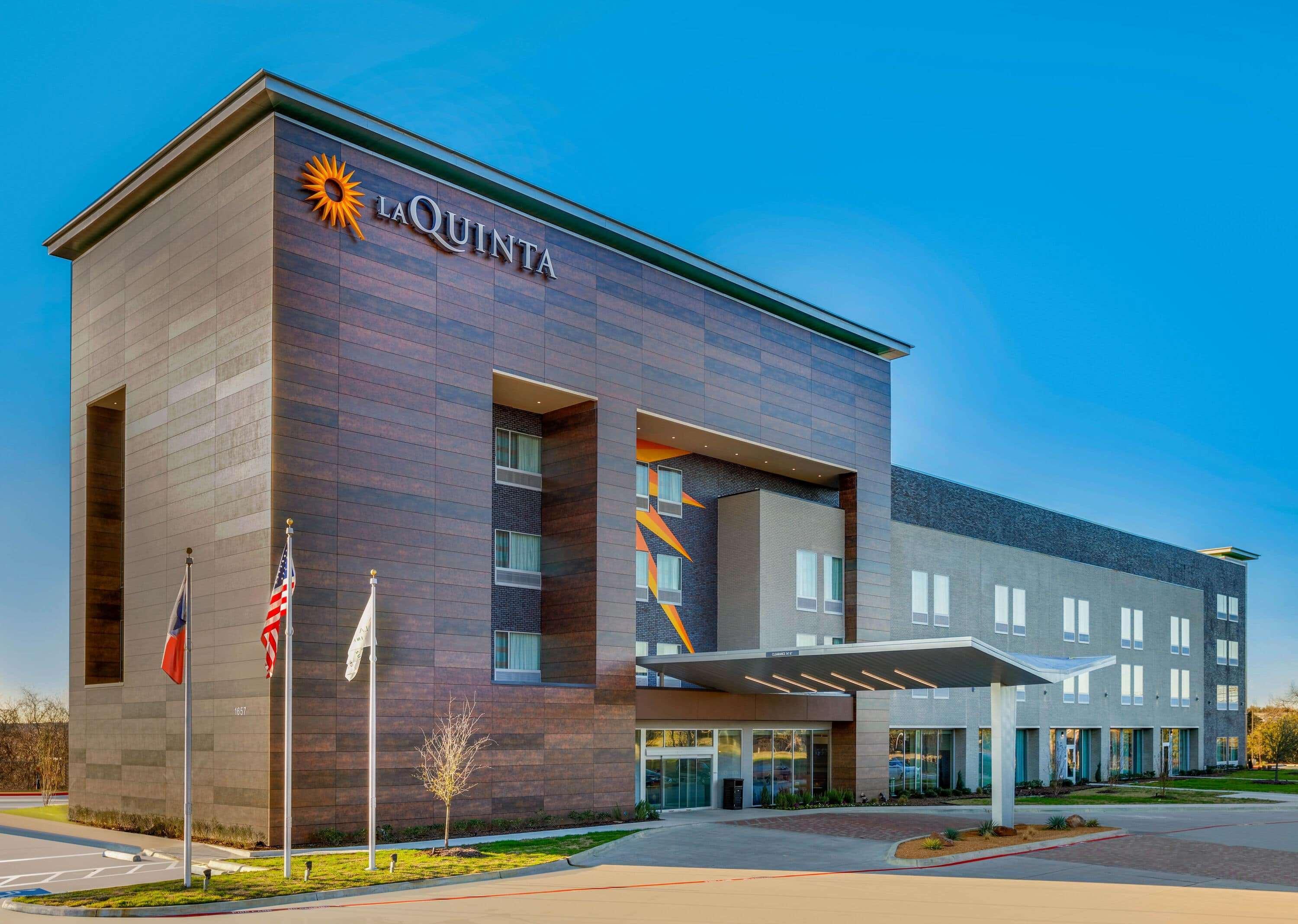 La Quinta Inn&Suites by Wyndham Lewisville Extérieur photo