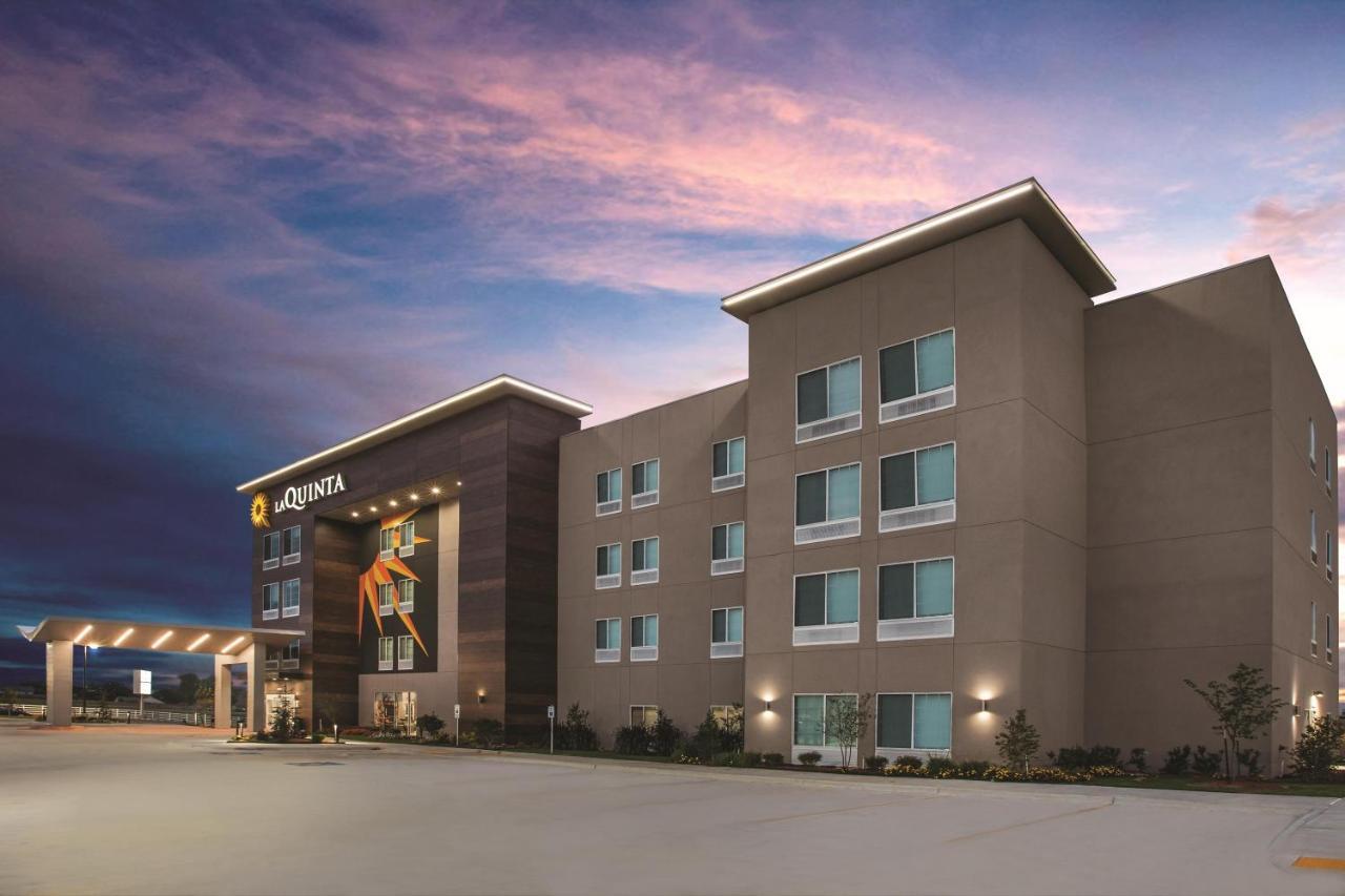 La Quinta Inn&Suites by Wyndham Lewisville Extérieur photo